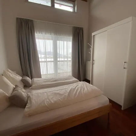 Elisabeth Флахау