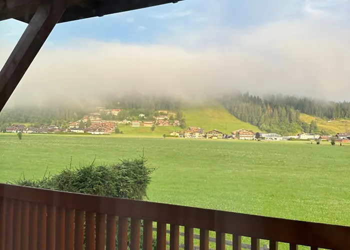 Elisabeth 샬레 플라차우